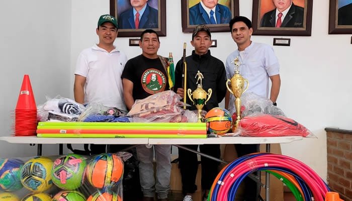 Comunidades indígenas reciben elementos para la práctica deportiva