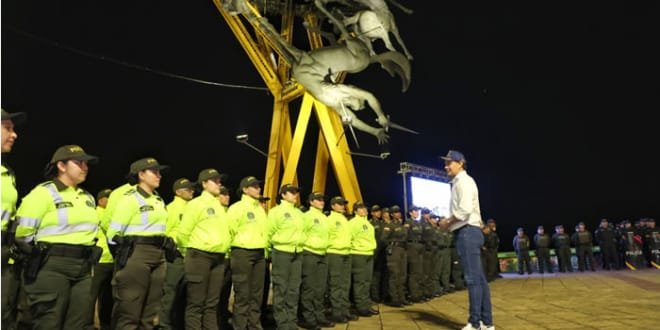 Aumento del pie de fuerza en Neiva por navidad