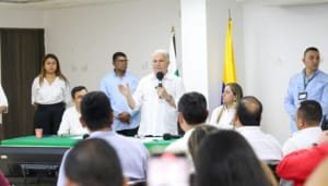Familias caficultoras víctimas del conflicto reciben apoyo departamental