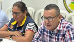 En busca de soluciones para el puente que comunica con Elías