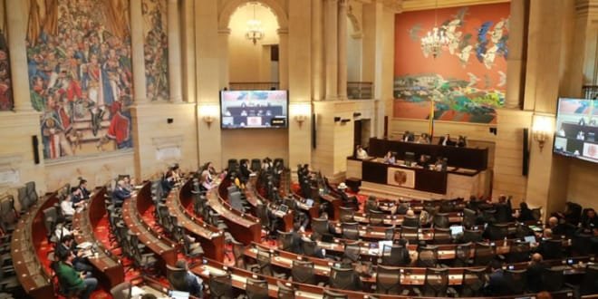 Congreso debate el proyecto de ley de financiamiento
