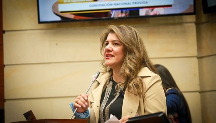 Llamado del atención del Senado frente al Cáncer de seno