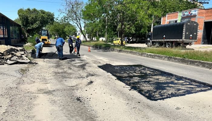 Trabajos de mejoramiento vial en Neiva