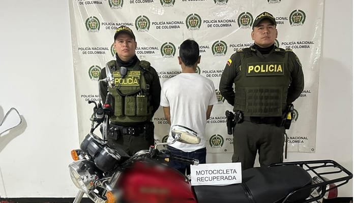 Persona detenida con moto robada en Rivera