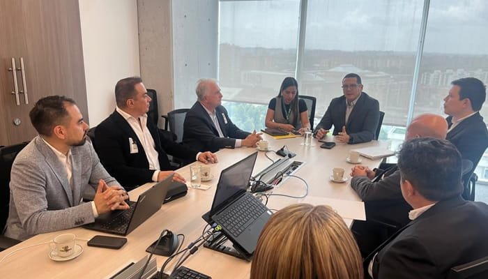 Gobernador sostuvo reunión con el superintendente de salud