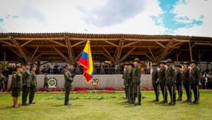 Ingresan más patrulleros de la Policía