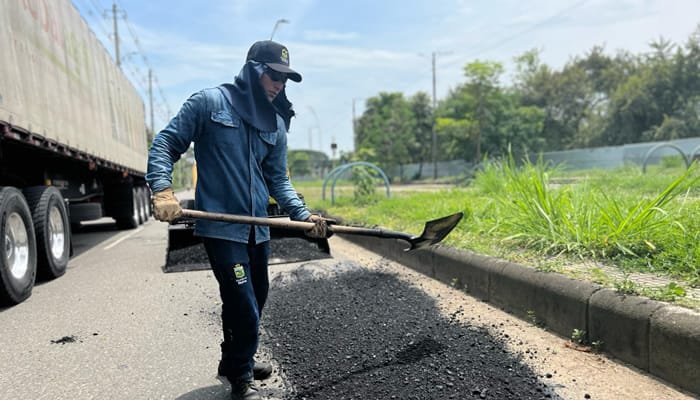 Mantenimiento vial en Neiva llega al sur de la ciudad