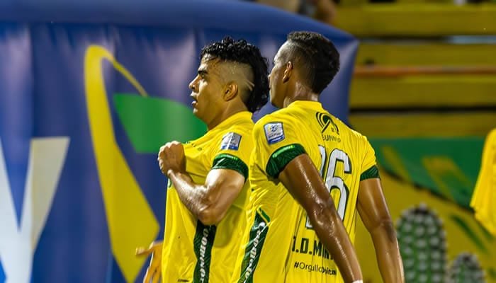 Victoria del Atlético Huila en el inicio de los cuadrangulares