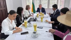 Gobernador y congresistas, unidos por la misma causa