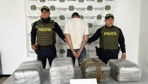 Capturado individuo con droga en la vía nacional