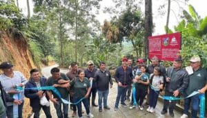 Inaugurado proyecto de placa huella en zona rural de Garzón