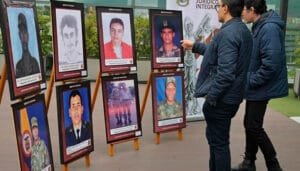En busca de más de 500 policías y militares desaparecidos