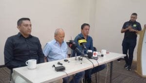 Diego Corredor seguirá al frente del Atlético Huila