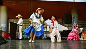 Menores mostraron su talento por la cultura y tradiciones