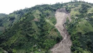 Labores de rescate en Saladoblanco