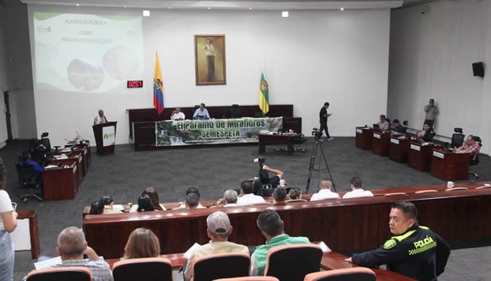 Audiencia pública en la Asamblea por el Páramo de Miraflores