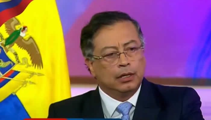 Presidente acusa a multinacionales de exportar carbón a Israel