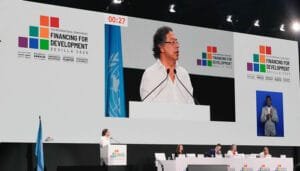Petro pide…¿eliminar el FMI?