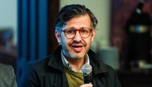 Relaciones con Estados Unidos siguen pese a impase