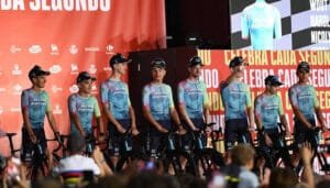 Harold Tejada mantiene posición en la Vuelta a España