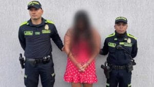 Joven detenida con droga en su poder