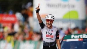 Australiano gana etapa en Vuelta a España, Tejada baja en la general