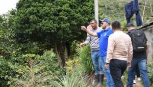 Labores de mantenimiento de vías en zona rural de Neiva