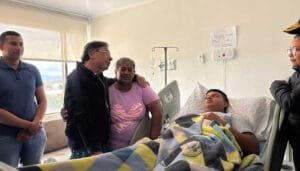 Presidente Petro visitó a víctimas de atentado en Amalfi (Antioquia)