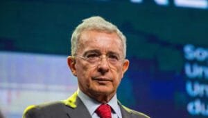 Ordenan libertad del ex presidente Álvaro Uribe