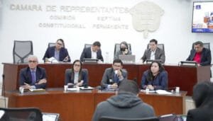 Déficit presupuestario en materia de empleo y formación