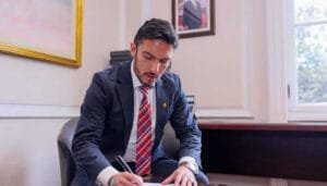 Juan Carlos Florián, ministro de la igualdad…de nuevo