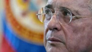 Álvaro Uribe volvería al Congreso