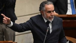 Un nuevo cargo para Armando Benedetti