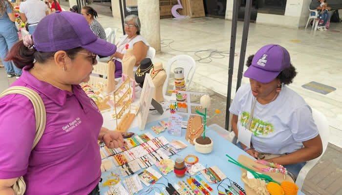 Feria de emprendimiento femenino en Neiva