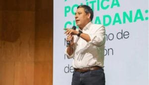Precandidato presidencial condena asesinato de Patrullero
