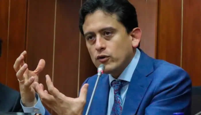 Otro aspirante a la presidencia