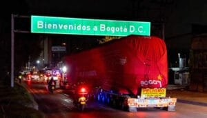 Primer tren del metro llegó a Bogotá