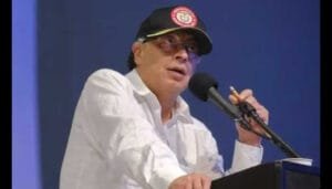 Presidente Petro ‘se mamó’ de las mafias