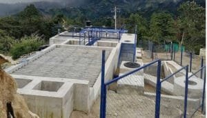 Garzón lleva agua potable al corazón del campo