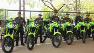 Alcaldía entregó motocicletas a la Policía Metropolitana