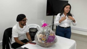 Líderes juveniles de Neiva, en diálogo con Viceministro