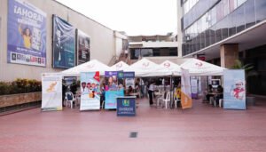 Cumplida feria de servicios comunitarios en el centro de Neiva