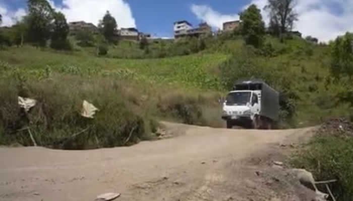 Alcaldes de Cundinamarca exigen vía alterna al Llano
