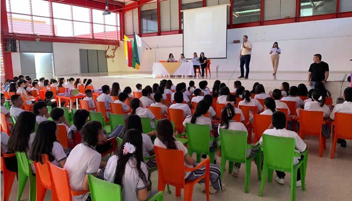Encuentro de jóvenes víctimas del conflicto en Neiva