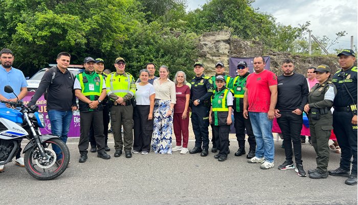 Policía y su llamado para las fiestas de año nuevo