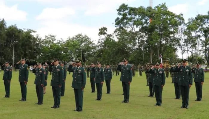 Renovación de la cúpula militar