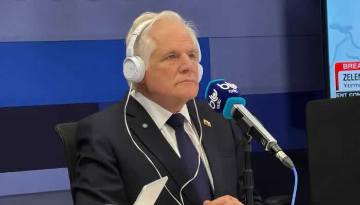 Miguel Uribe Londoño vuelve a la campaña presidencial