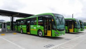 Gobierno aumenta impuestos para importar buses eléctricos