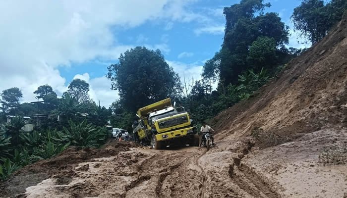 Deslizamientos e inundaciones en varias partes del Huila