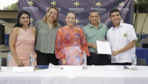 Nuevos pupitres para colegio en El Caguán